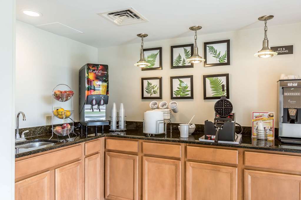 Quality Inn Grasonville Ristorante foto